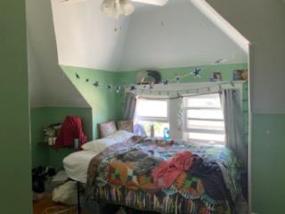 Upstairs Bedroom 2